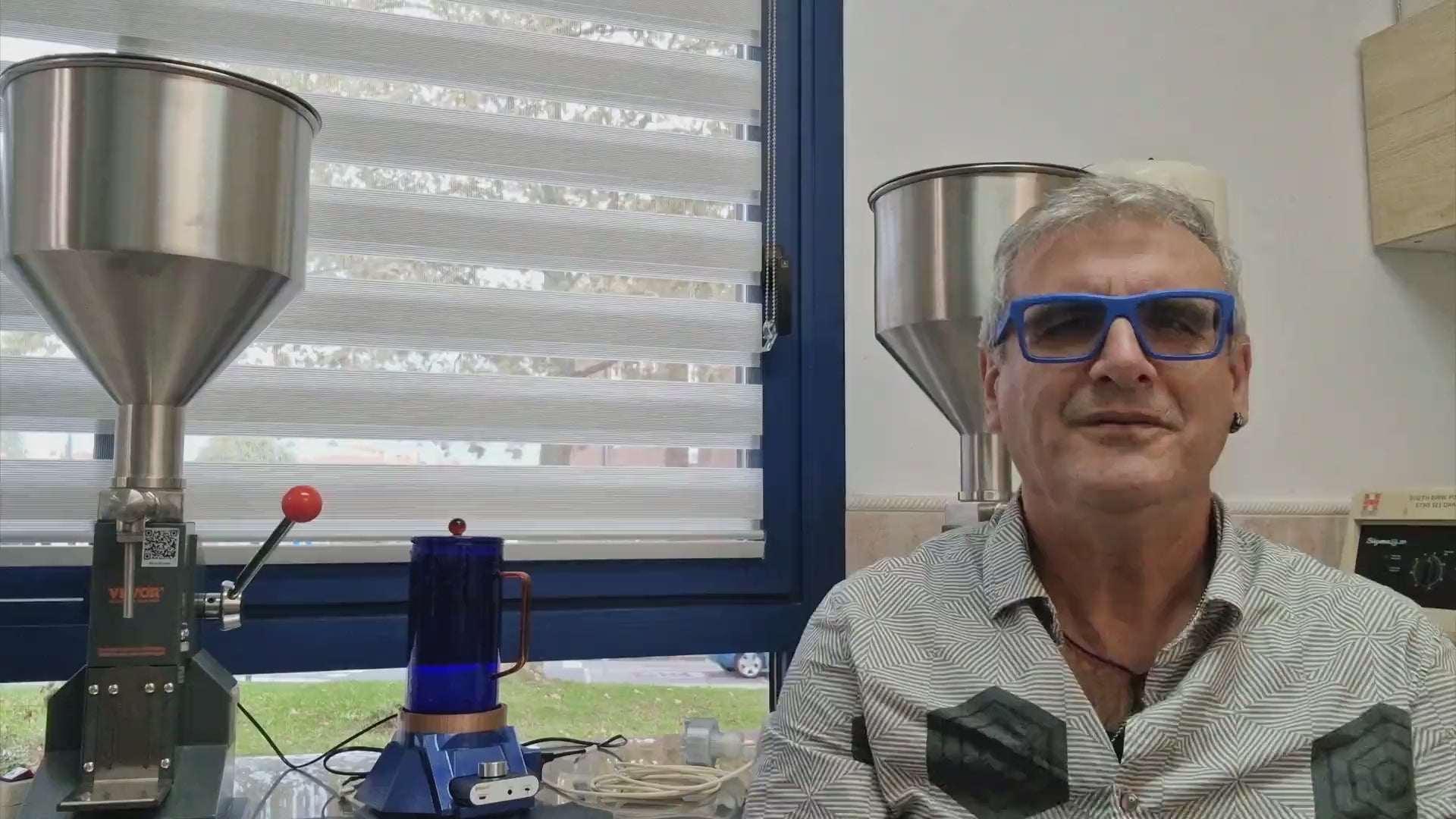 Cargar video: 